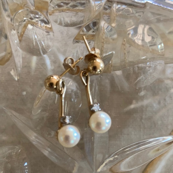14kt vintage pearl and diamonds earrings